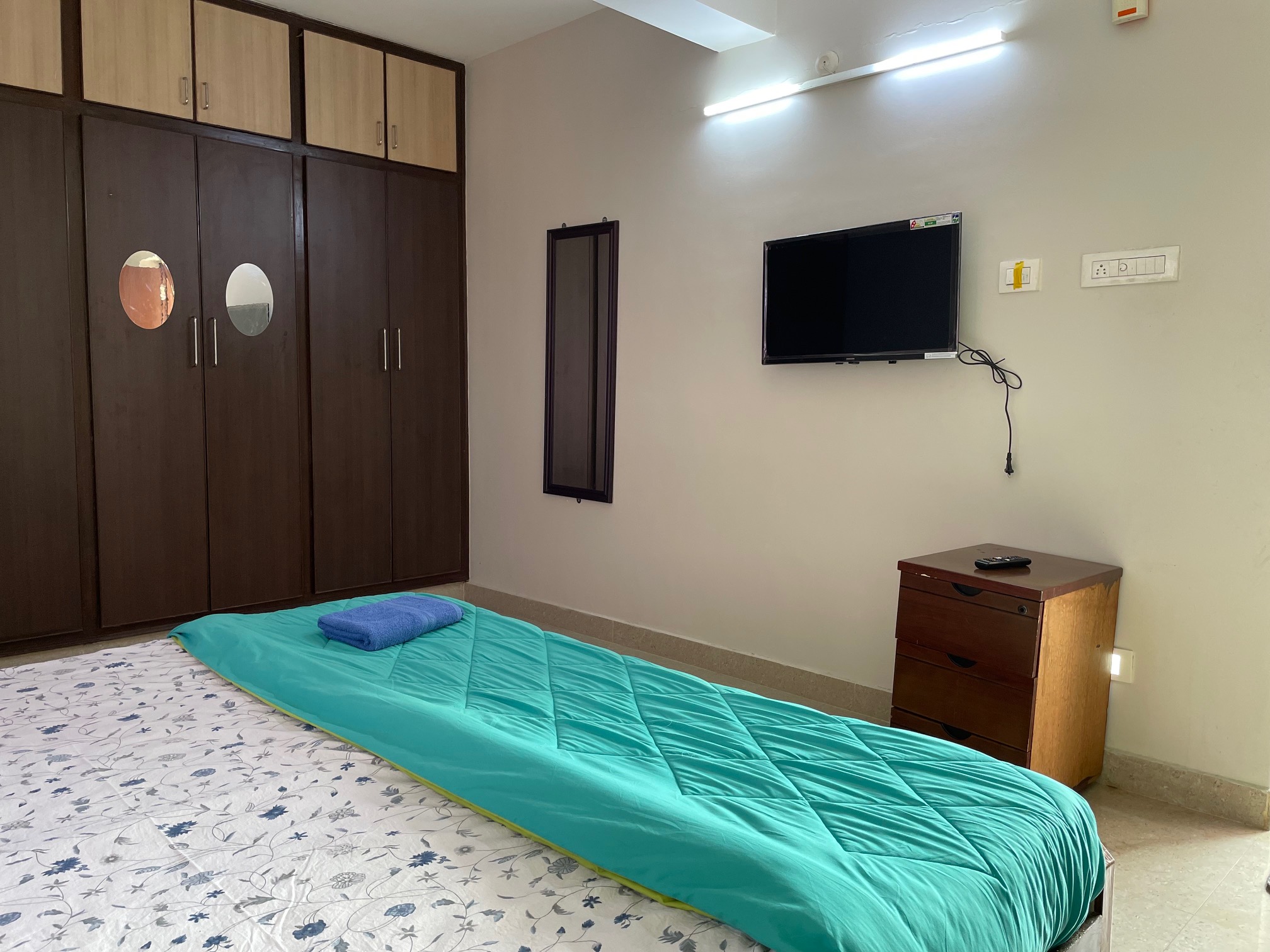 PVS Residency - Studio Room in Terrace